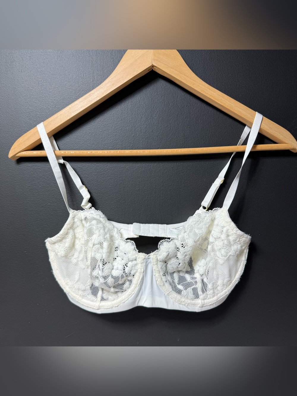 Natori
Women's Plush Romance Balconette Underwire Bra 724328